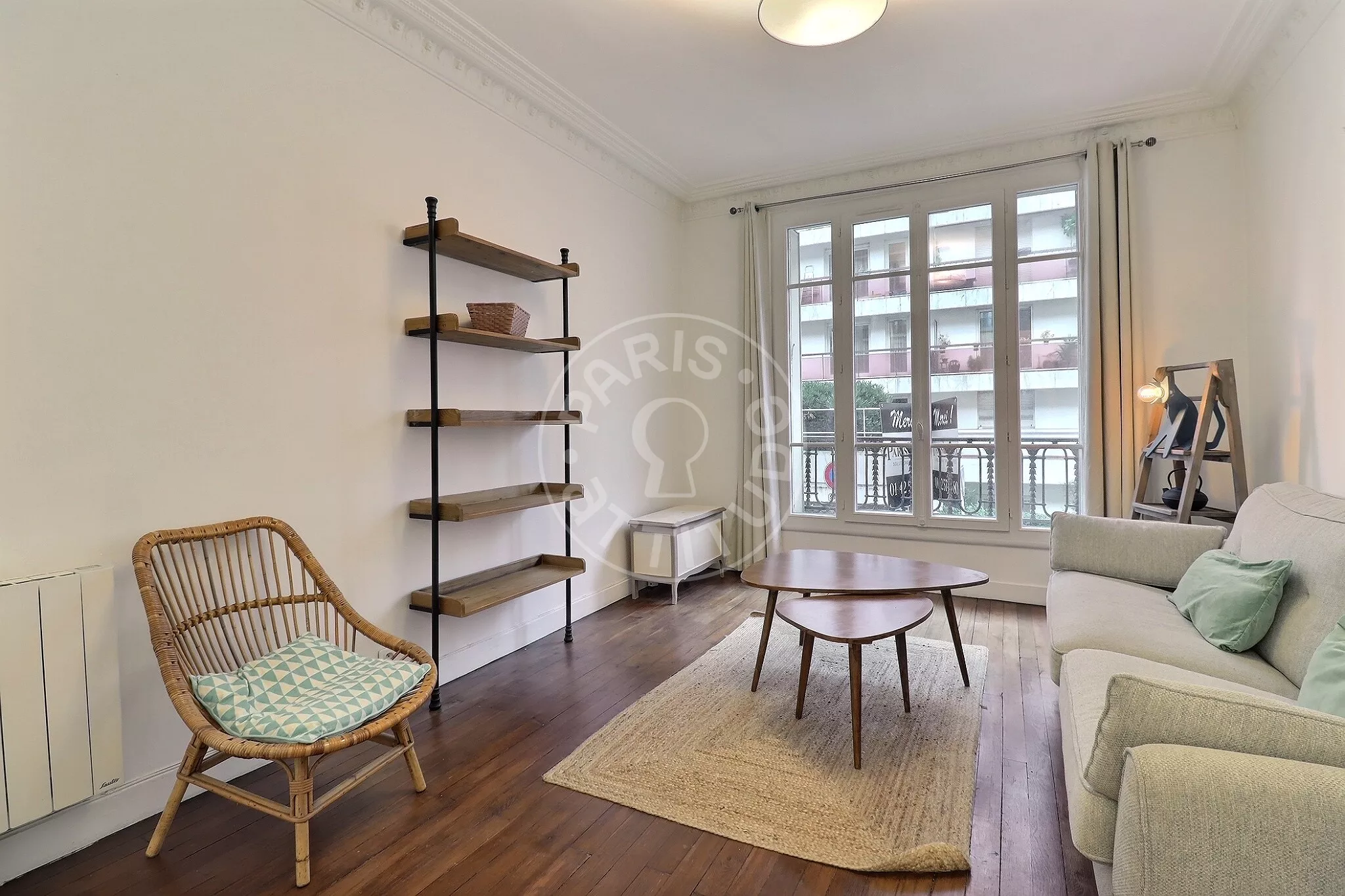 Flat Rue Achille Martinet in Paris