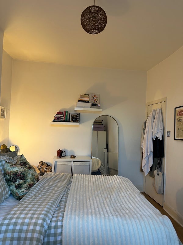 Room Balham High Road in Greater London