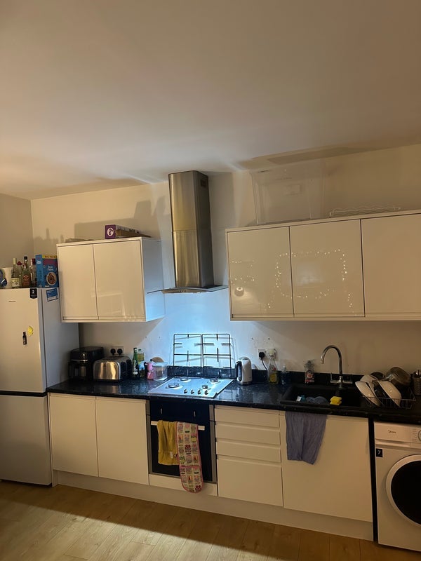 Room Balham High Road in Greater London