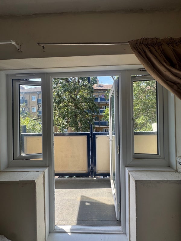 Room Malcolm Road in Greater London