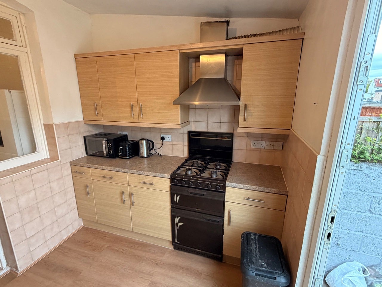 Room Great Cambridge Road in Greater London