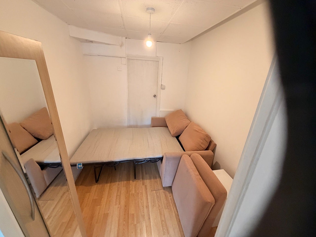 Room Great Cambridge Road in Greater London