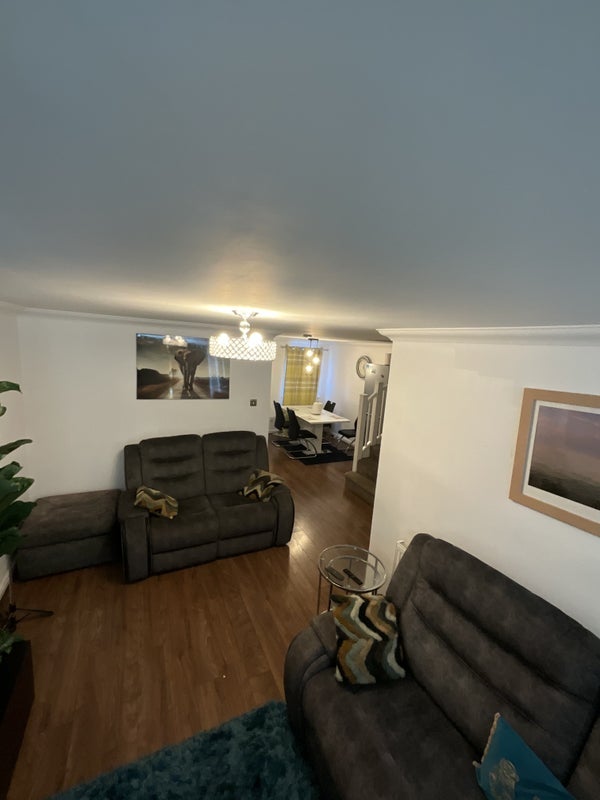 Room Chestnut Road in Basildon