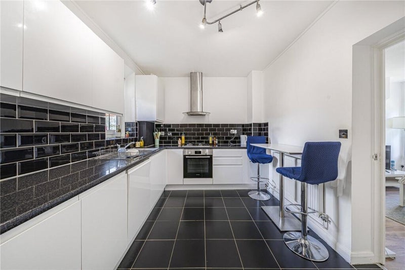Room George Row in Greater London
