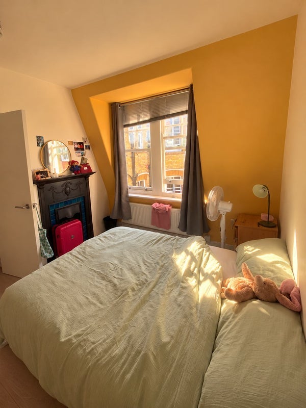 Room Goldhawk Road in Greater London
