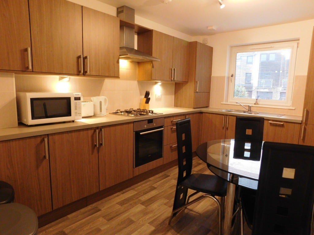 Flat Hilton Drive in Aberdeen City
