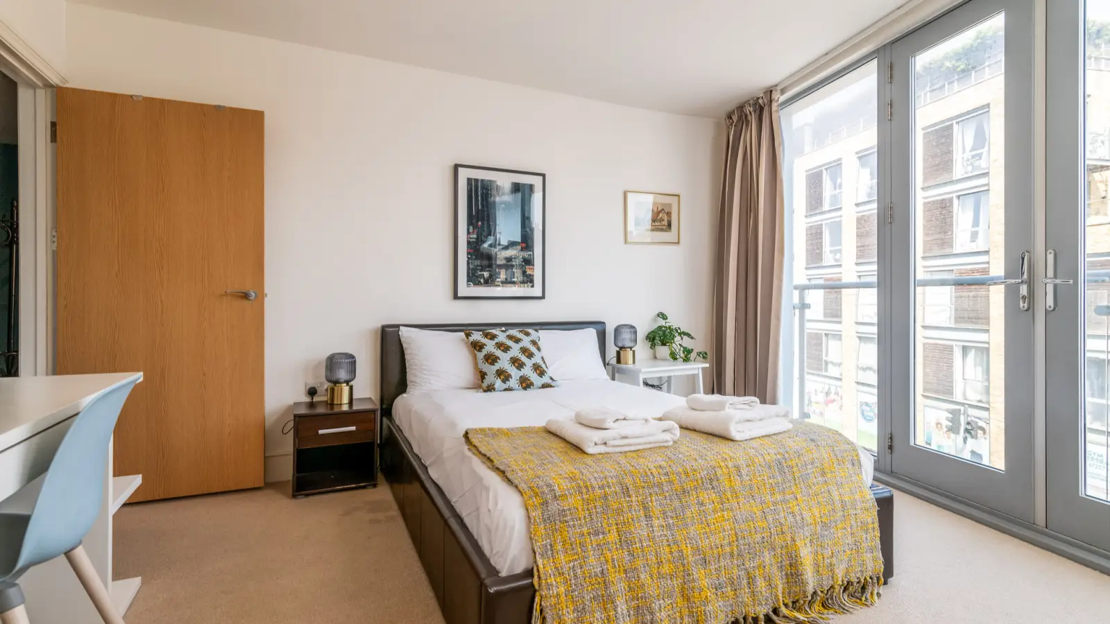 Flat Warriner Gardens in Greater London