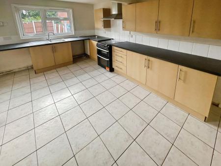 House Juniper Drive in Oakengates