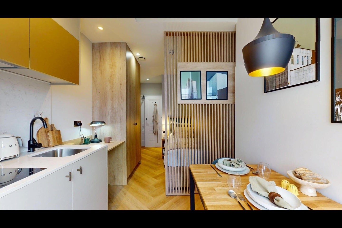 Flat Draycott Place in Greater London