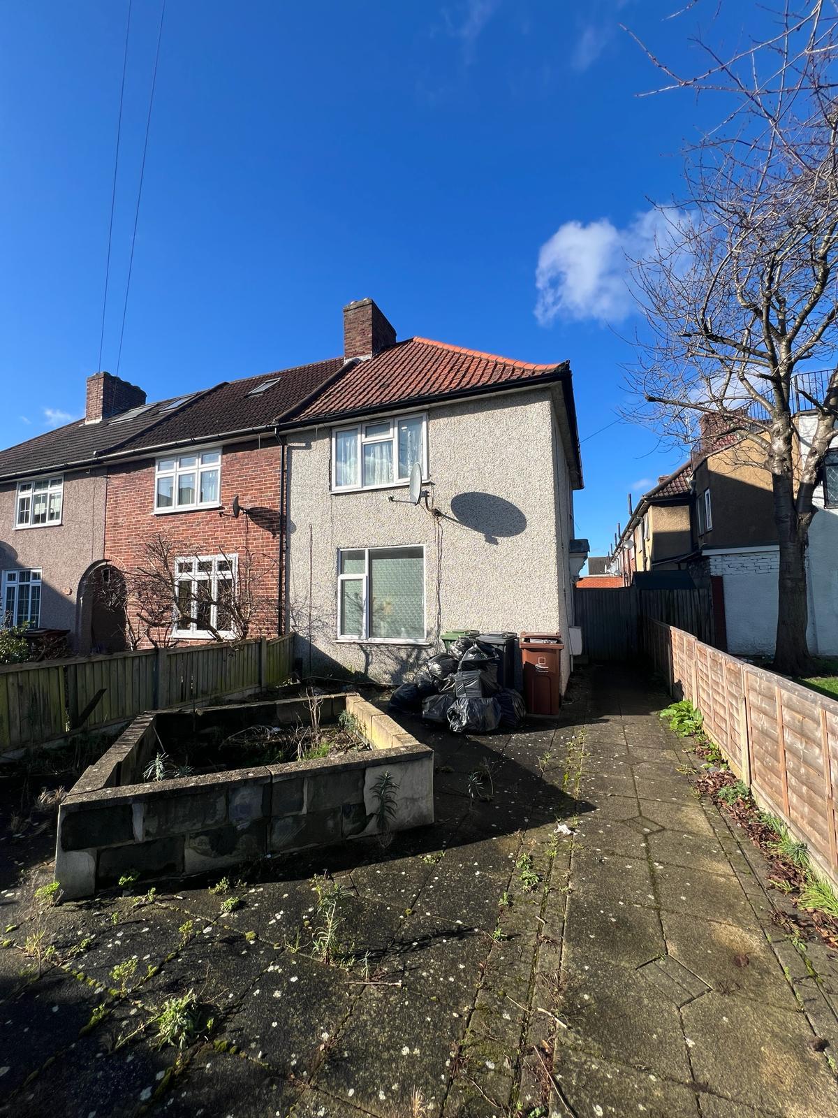 House Valence Avenue in Greater London