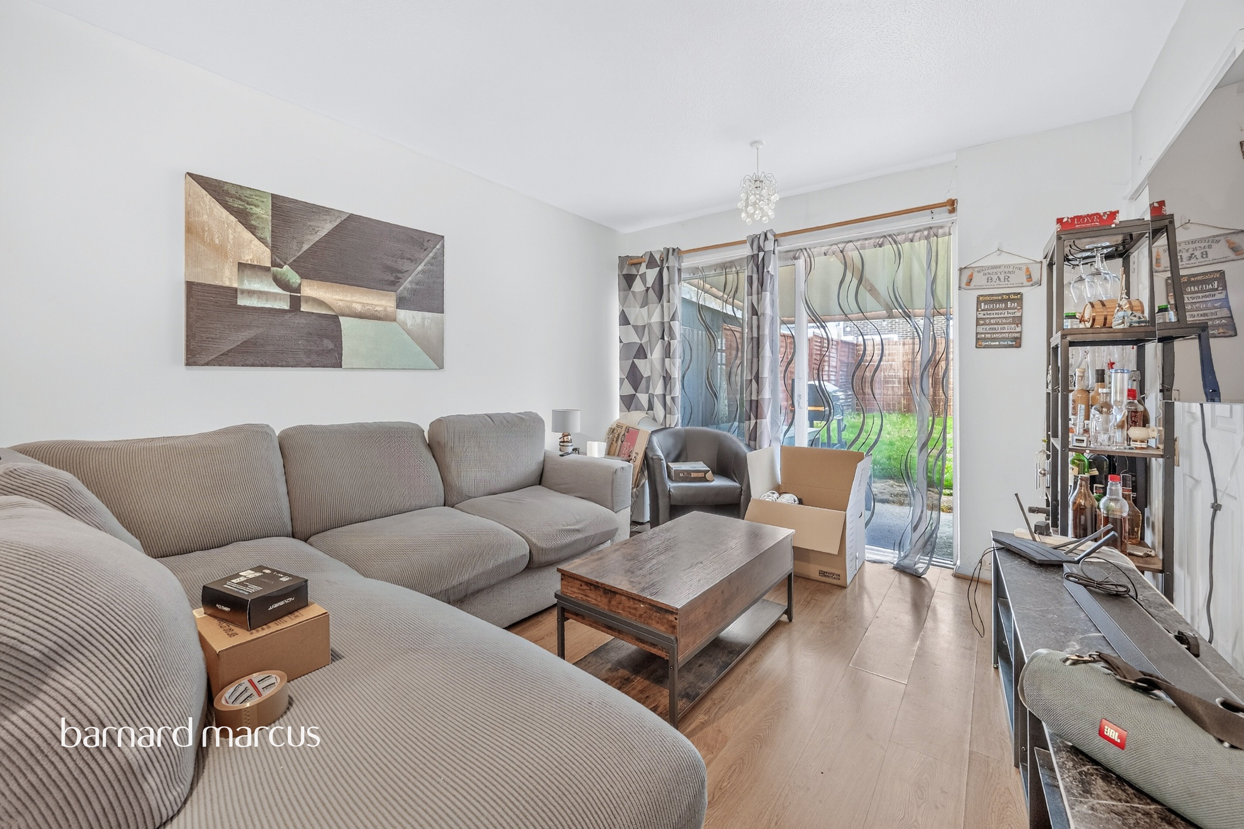 House Brabazon Avenue in Greater London