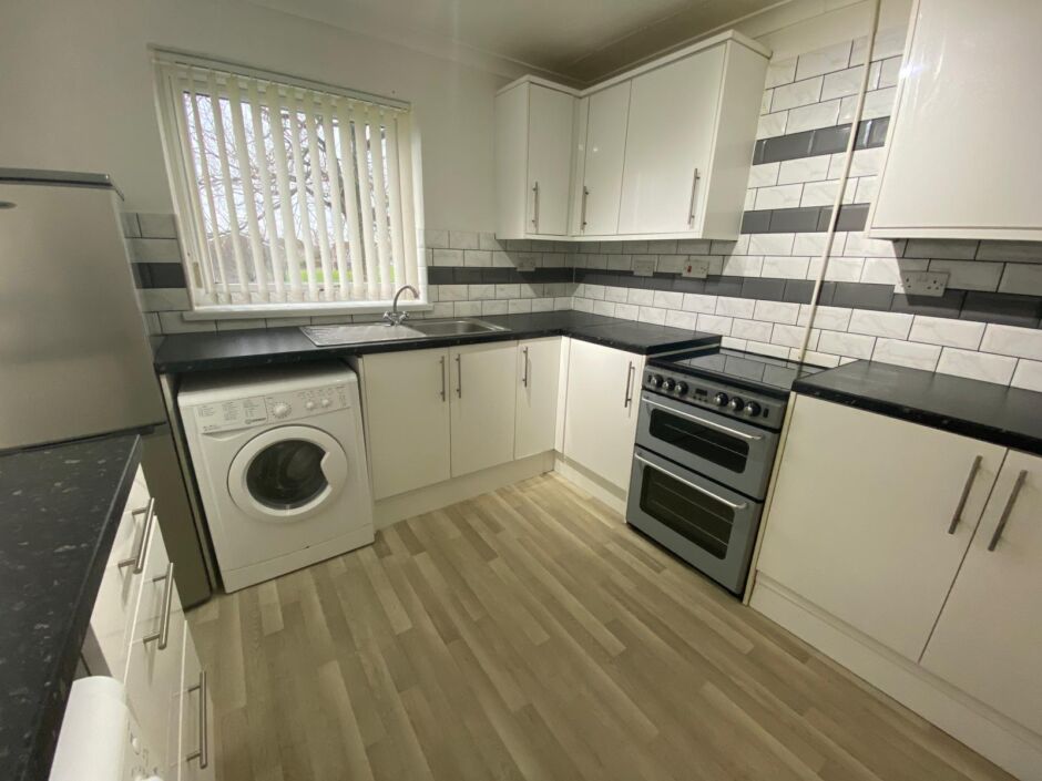 House Whitethorn Place in Sketty