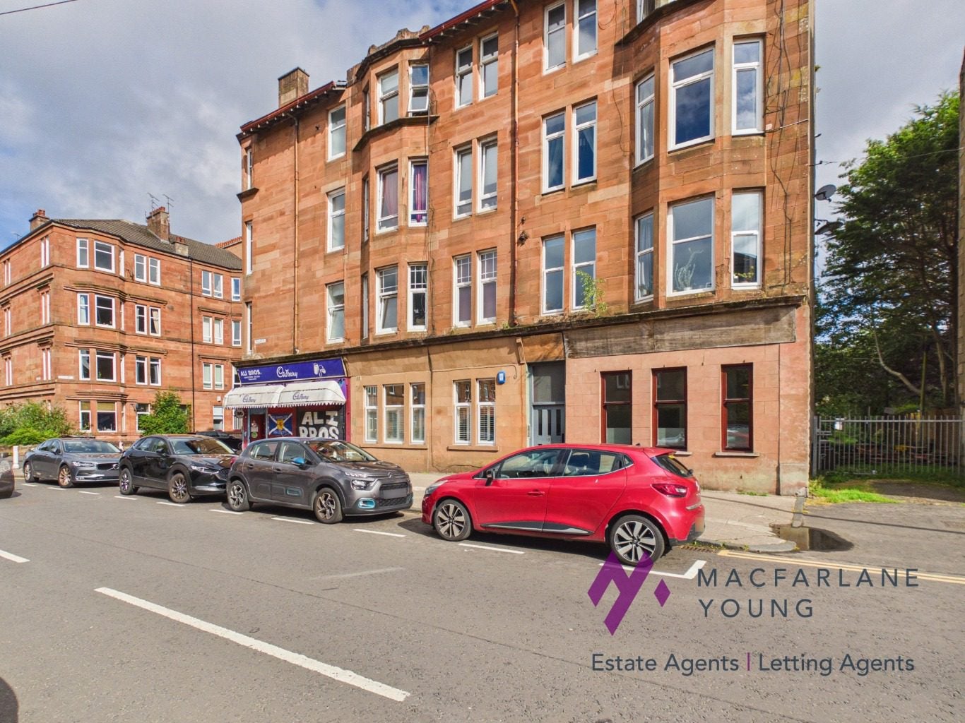 Flat Sinclair Drive in Glasgow