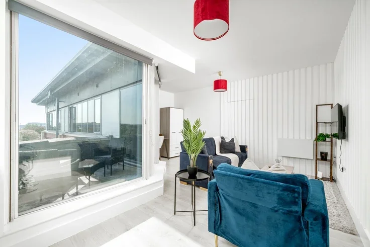 Flat Nobel Drive in Greater London