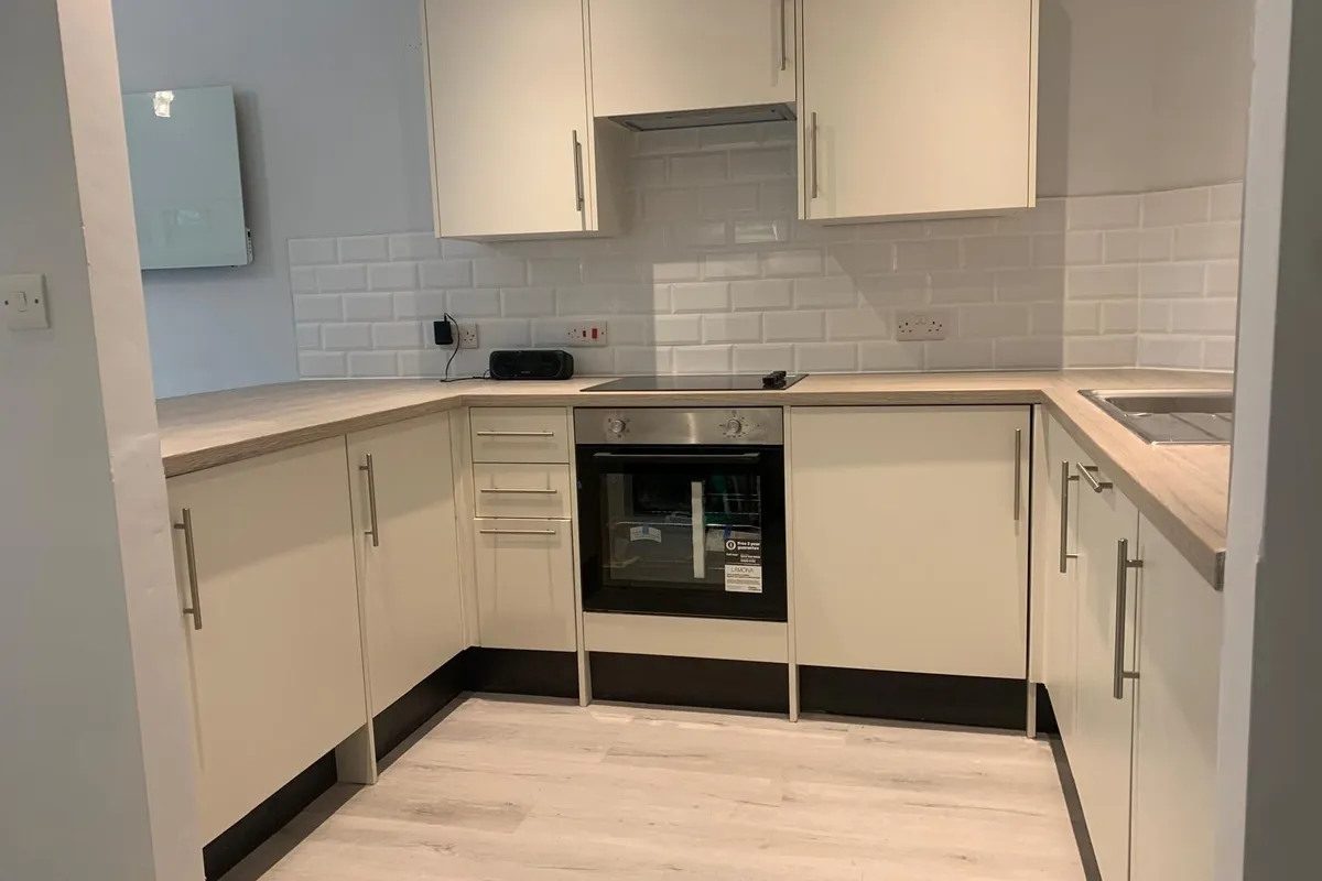 Flat Camlough Walk in Chesterfield