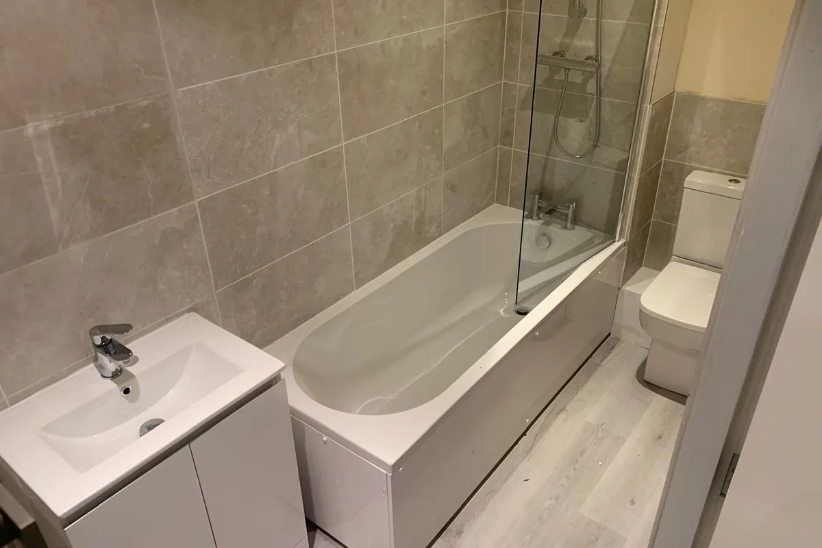 Flat Camlough Walk in Chesterfield
