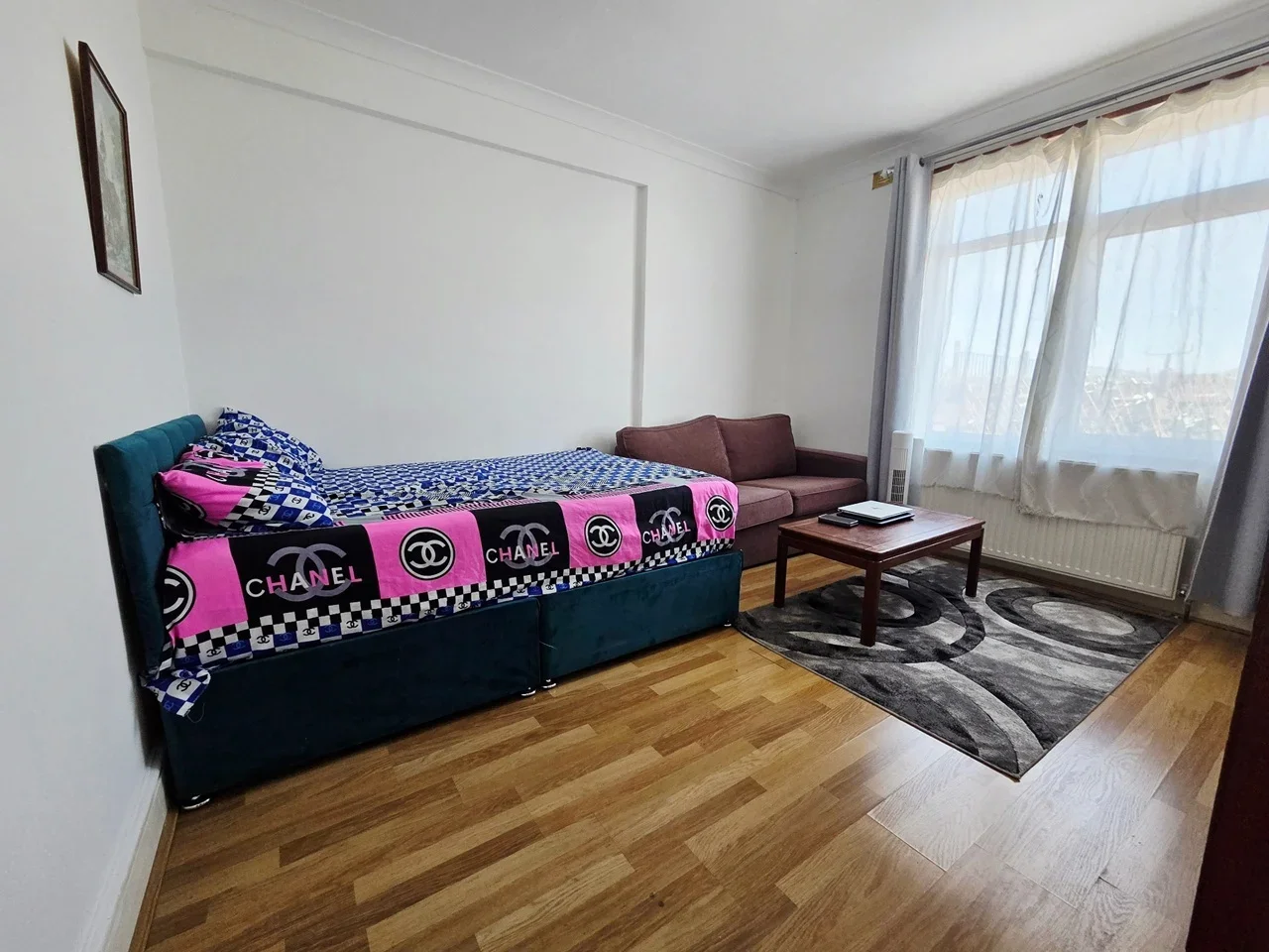Room The Broadway in Greater London