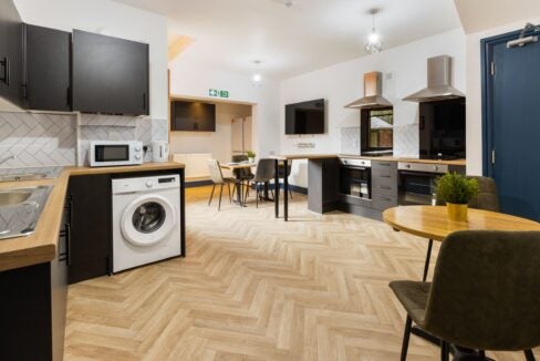 Room Abbey Road in Grimsby