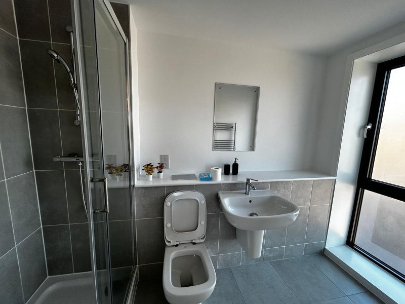 Flat Saxton Lane in Leeds