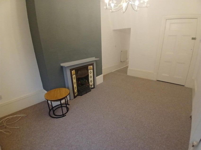 Flat Grove Street in Royal Leamington Spa
