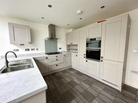 House Bagwall Crescent in Darlaston