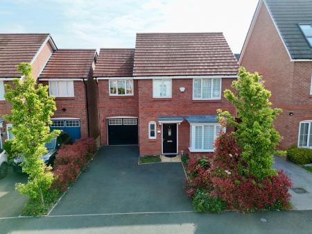 House Bagwall Crescent in Darlaston