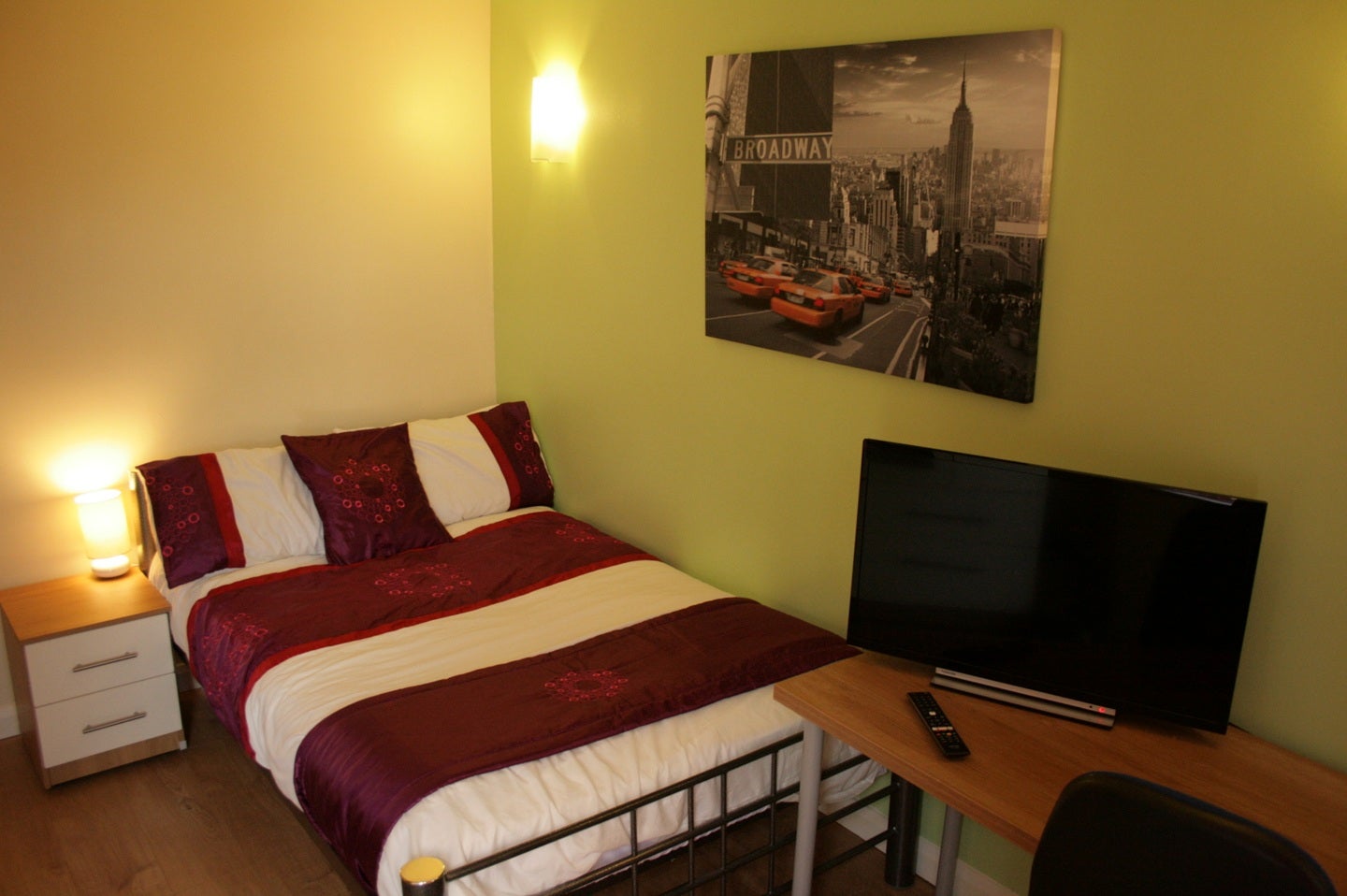 Room Lincroft Crescent in Coventry