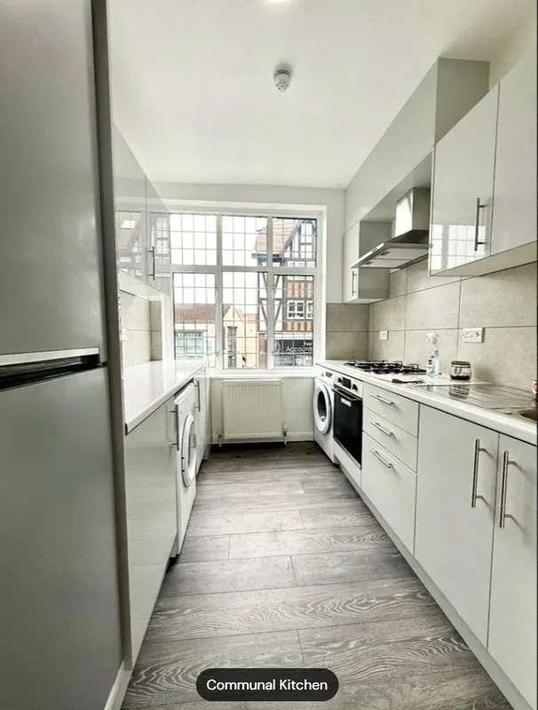 Flat Fairway in Greater London
