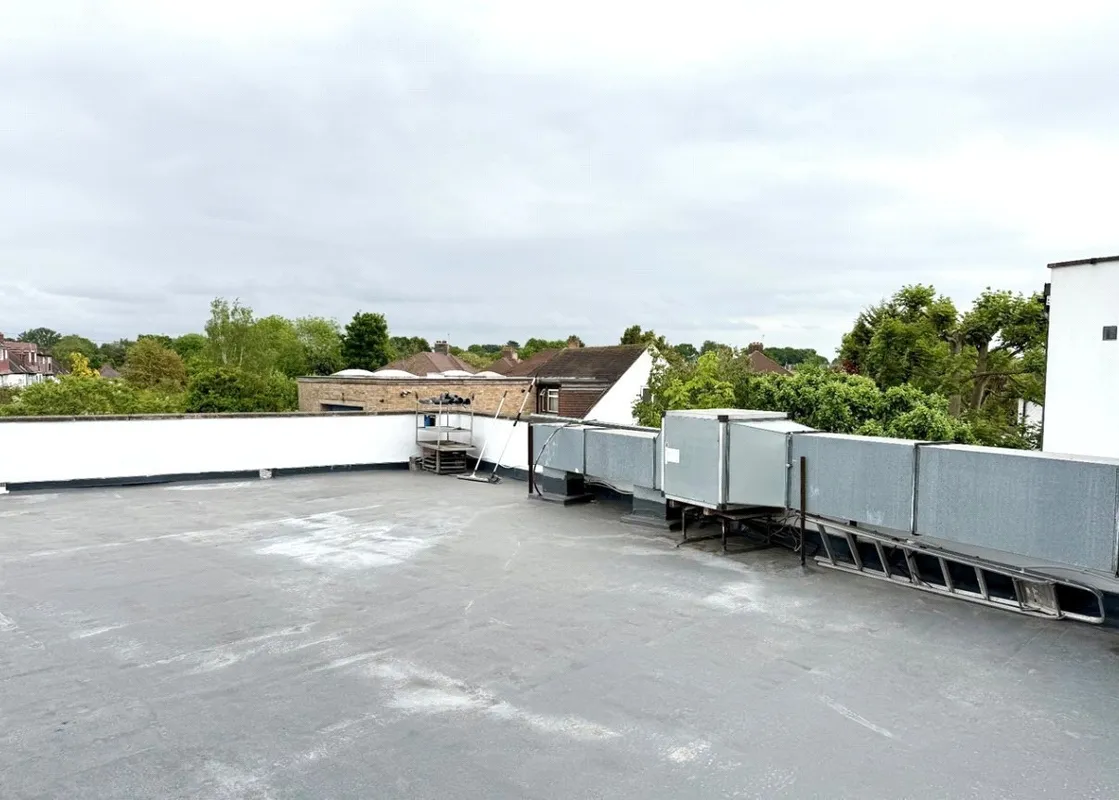 Flat Fairway in Greater London