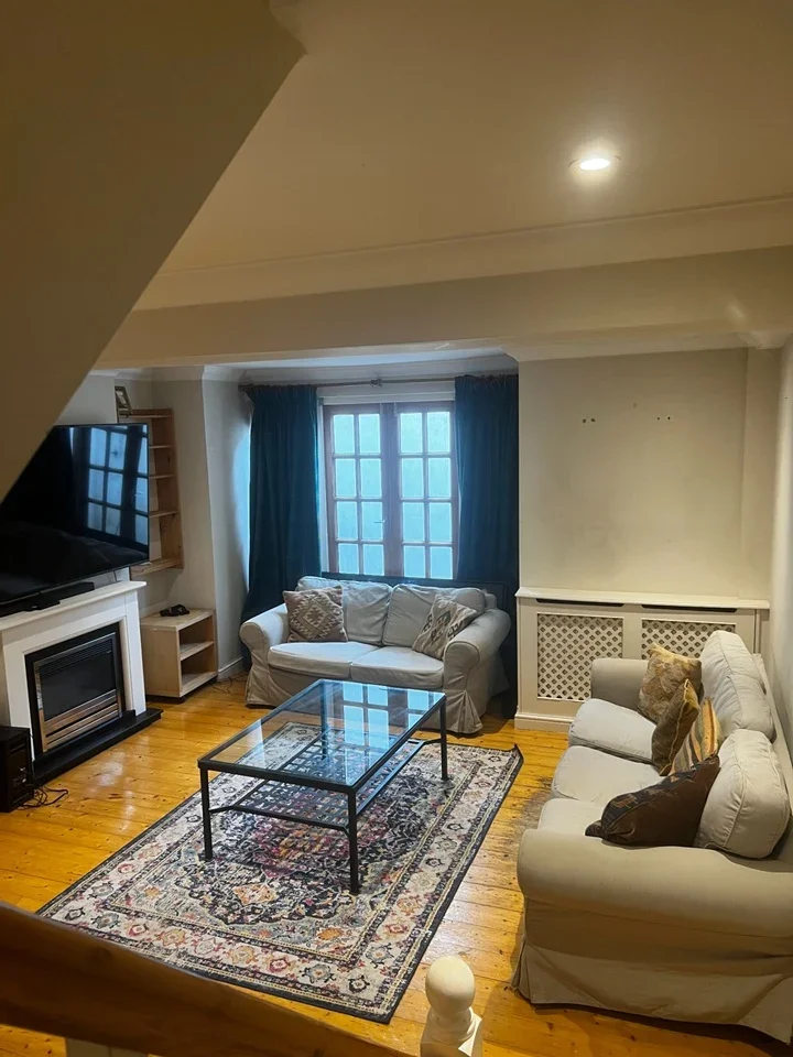 Flat Oakbury Road in Greater London