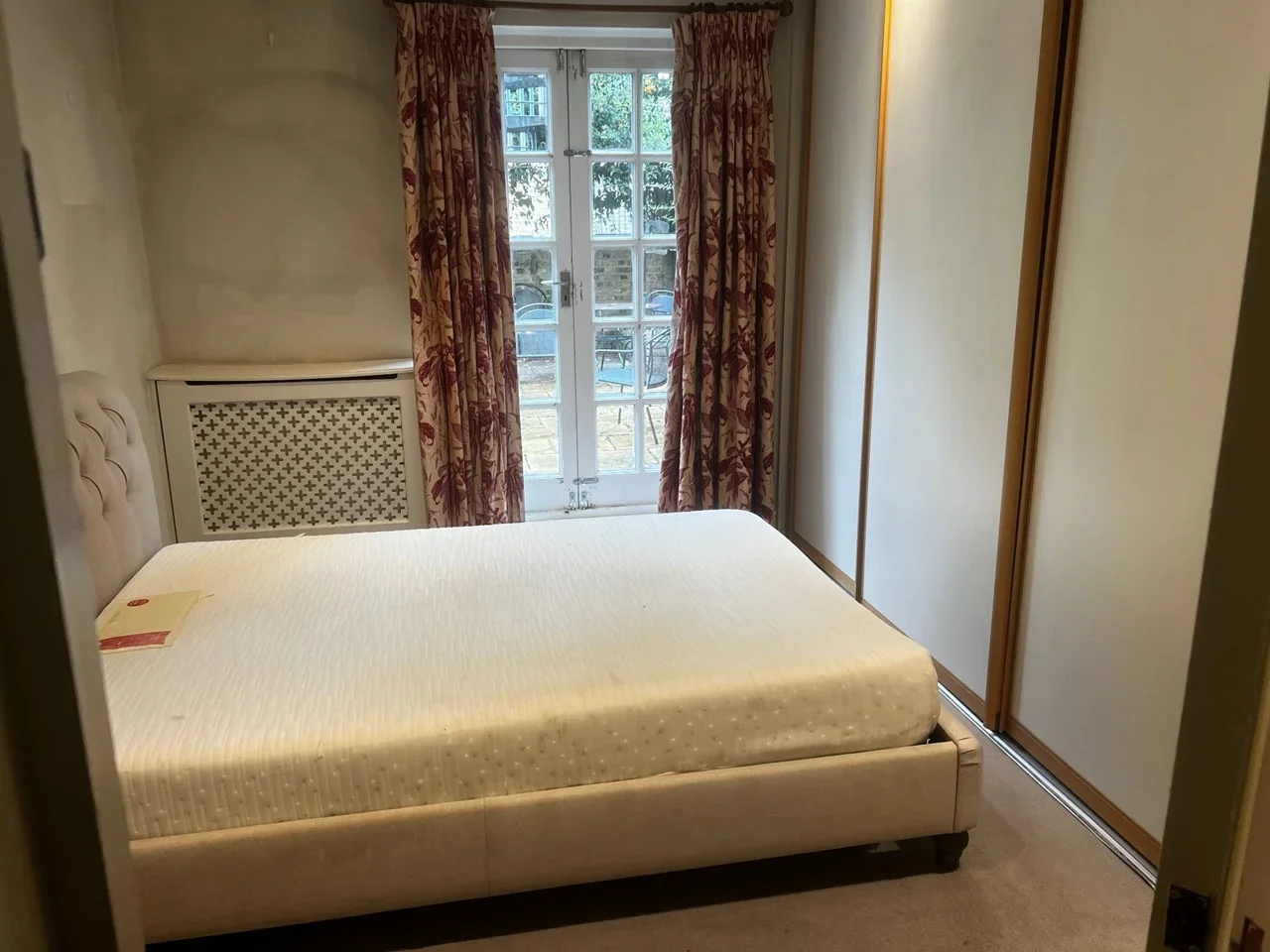 Flat Oakbury Road in Greater London