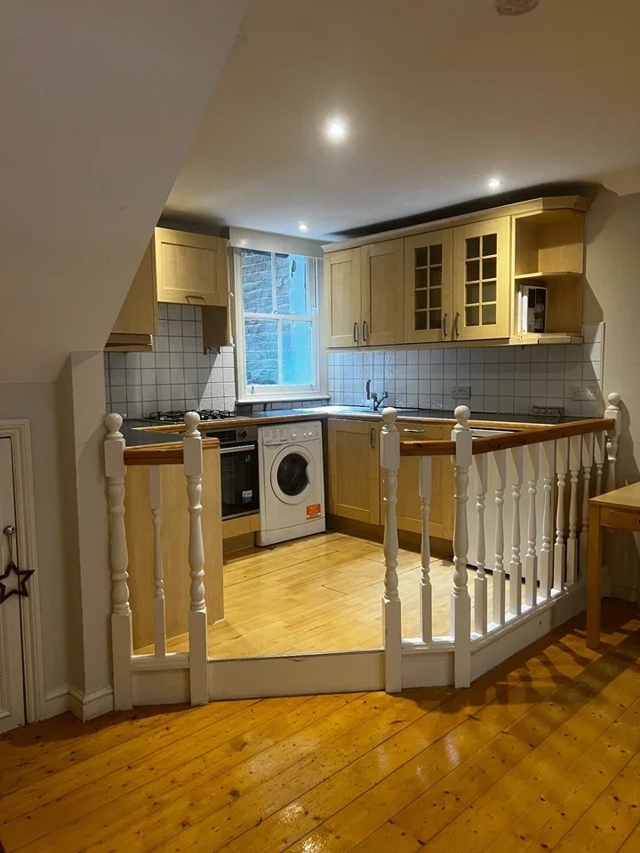 Flat Oakbury Road in Greater London