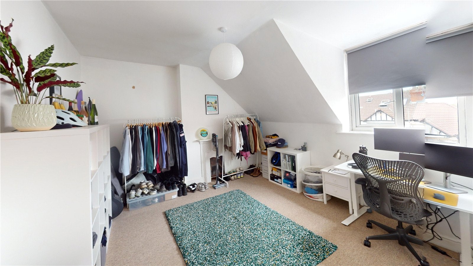 Flat Dundonald Road in Bristol
