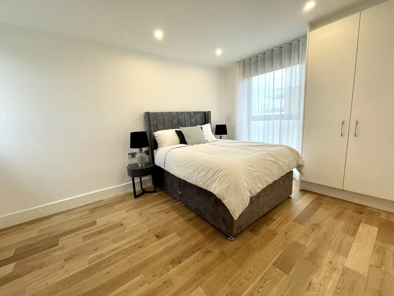 Flat Holmes Road in Greater London