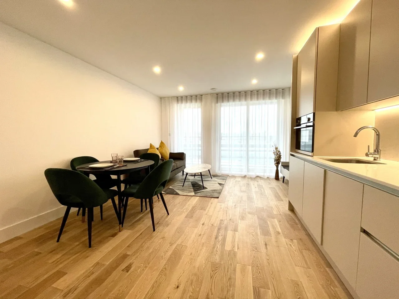 Flat Holmes Road in Greater London
