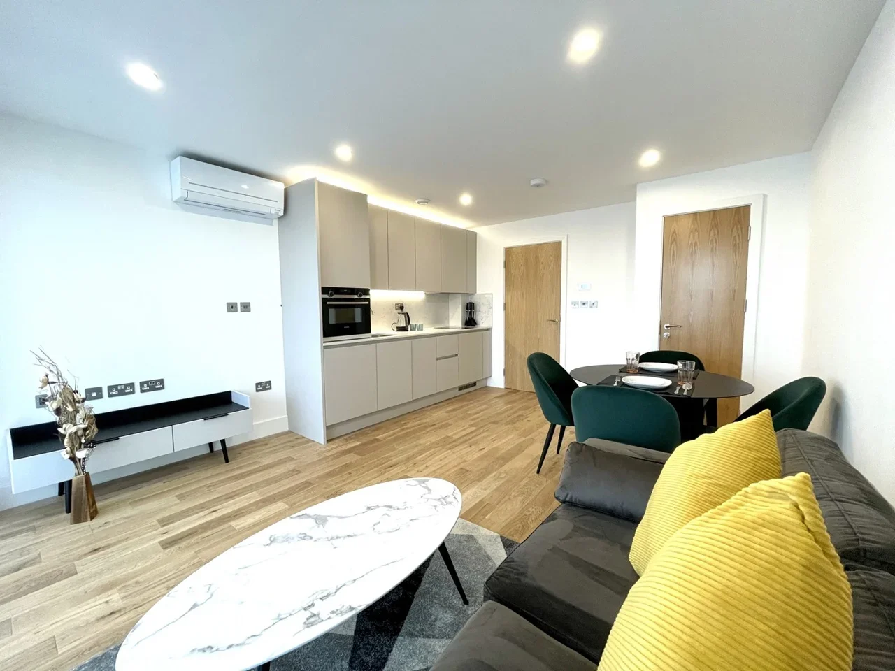 Flat Holmes Road in Greater London