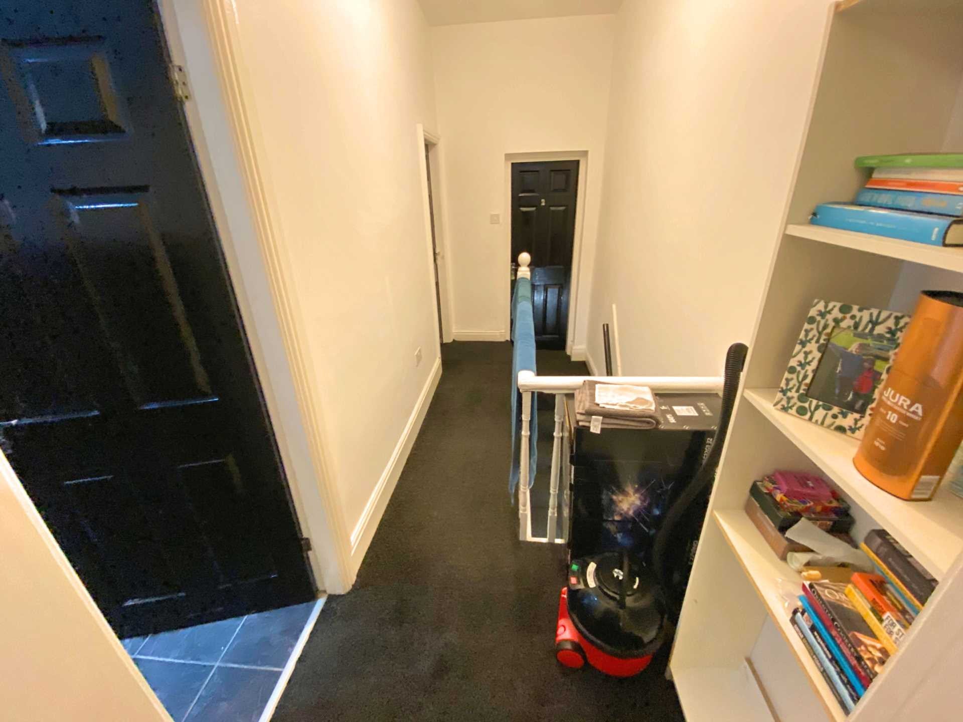 Room Milnthorpe Street in Salford