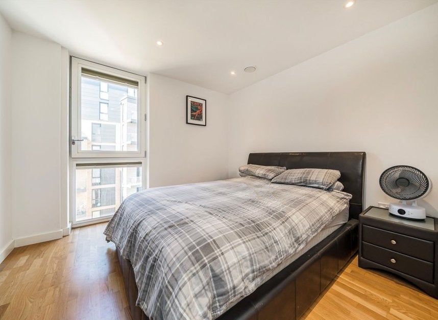 Flat Baltic Avenue in Greater London