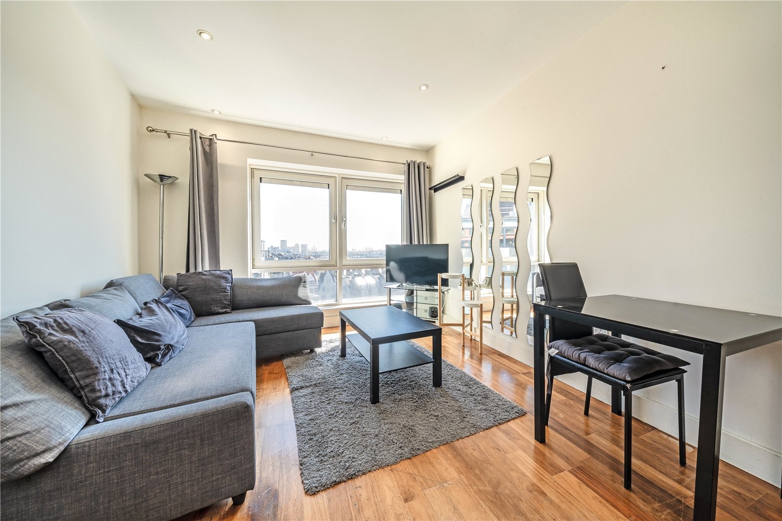Flat Praed Street in City of Westminster