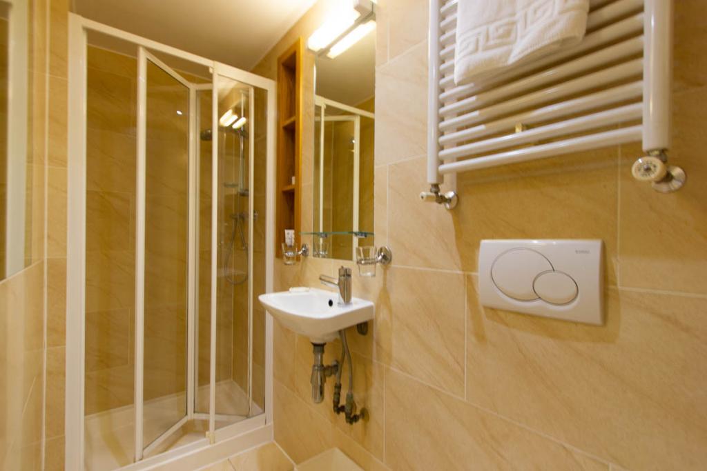 Flat Cartwright Gardens in Greater London