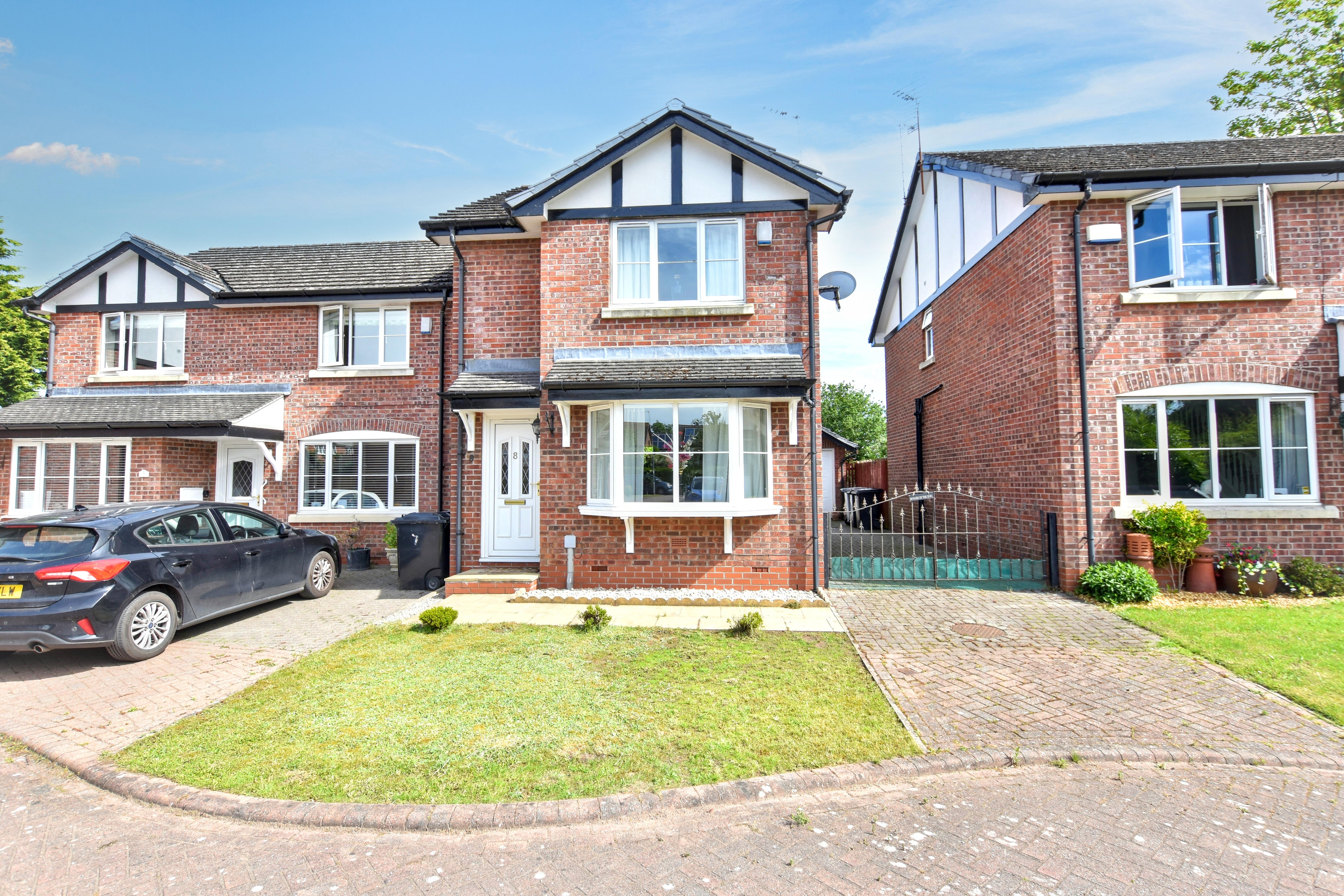 House Gowy Court in Calveley