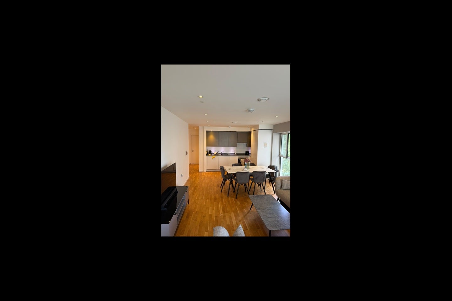 Room Elis Way in Greater London