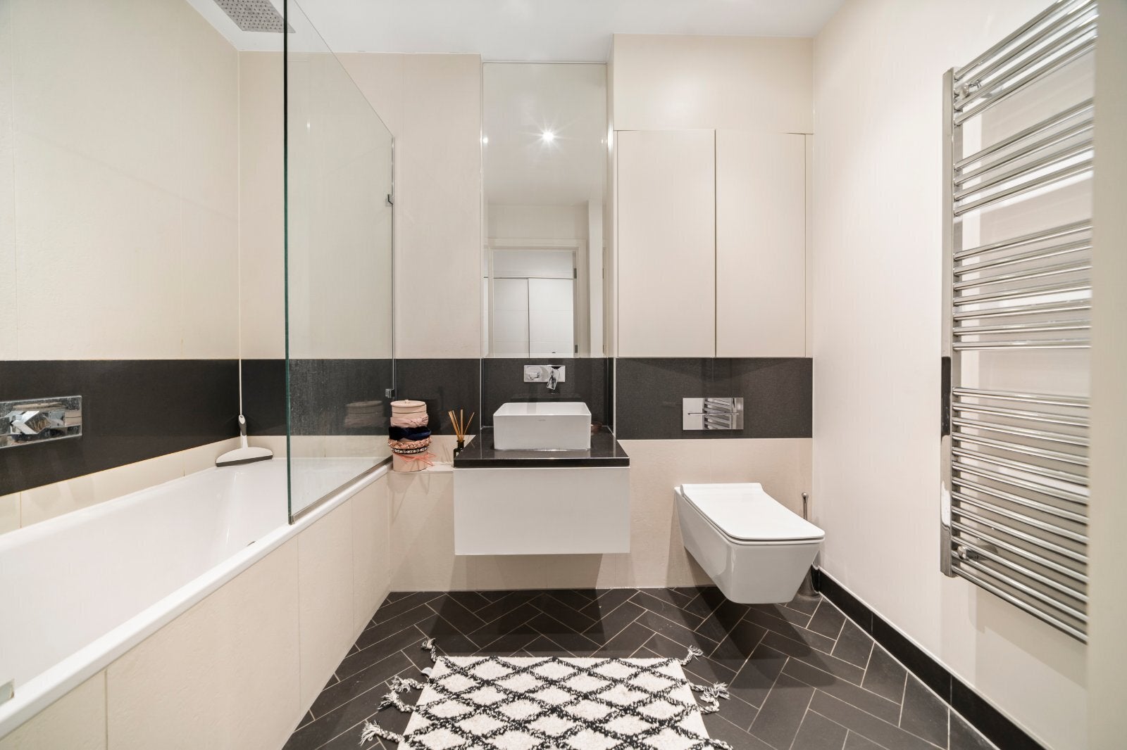 Flat New King's Road in Greater London