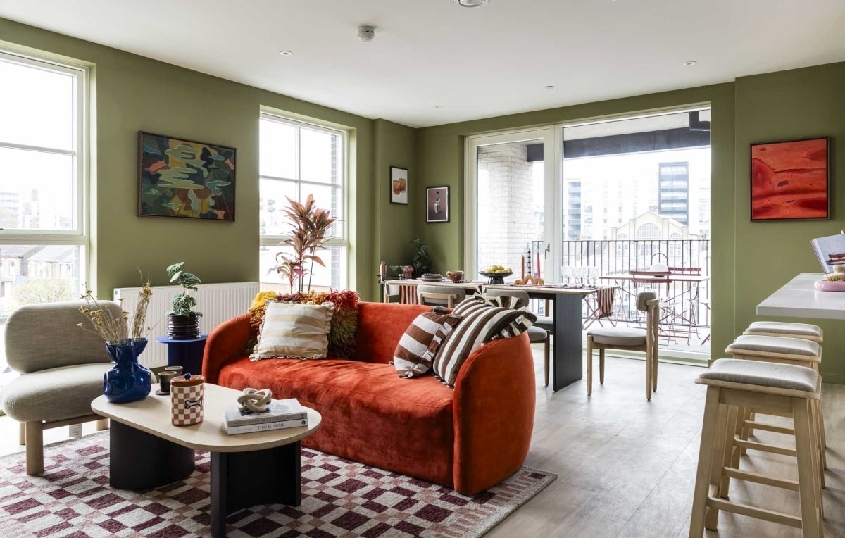 Flat Clayton Road in Greater London