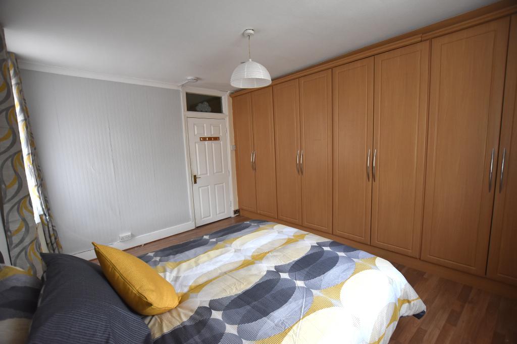 Room Acton Lane in Greater London