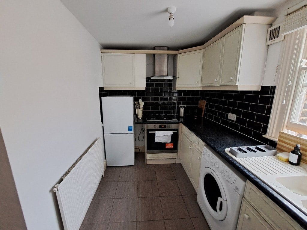 Room Holloway Road in Greater London