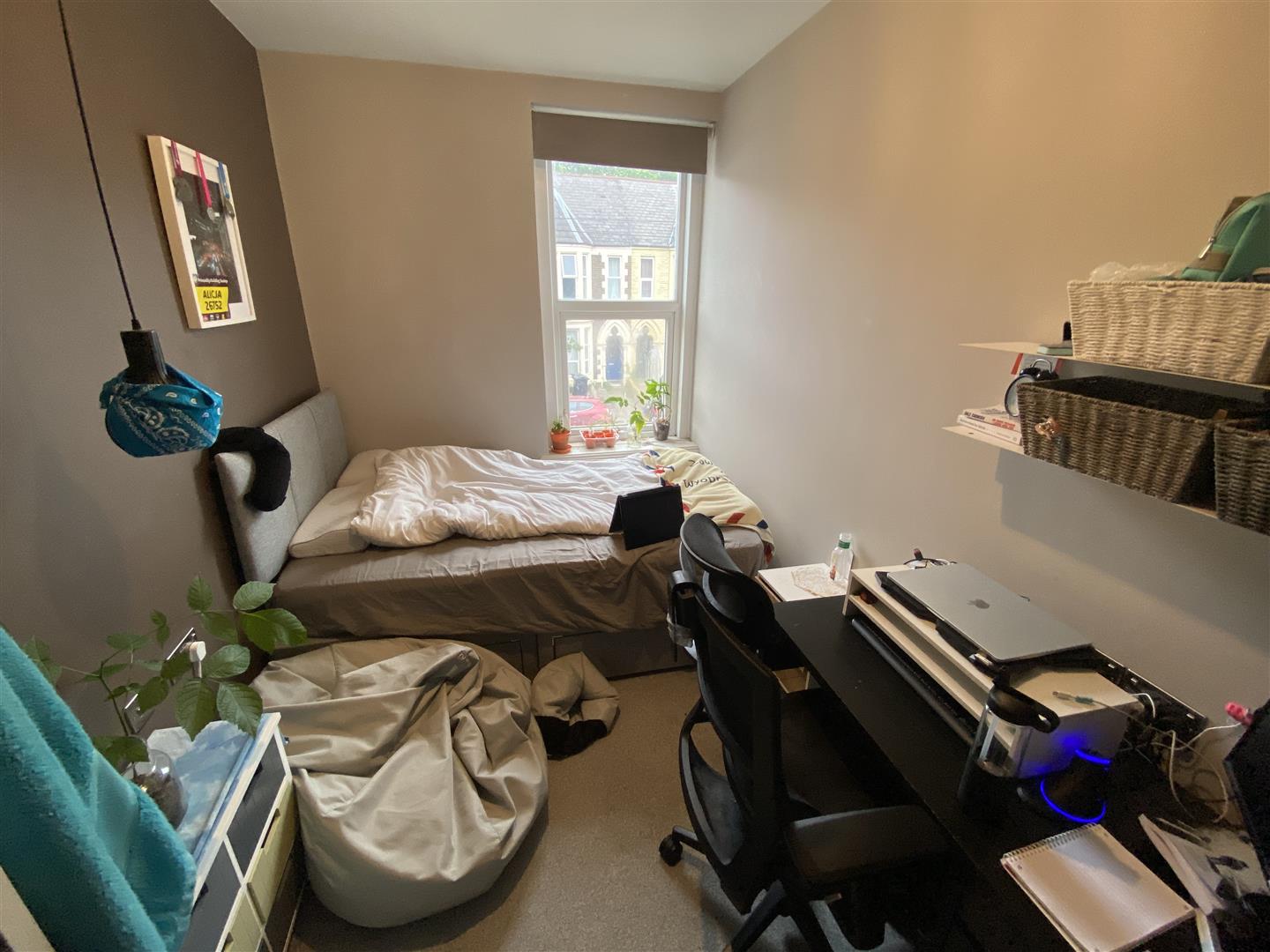 Room Colum Road in Cardiff