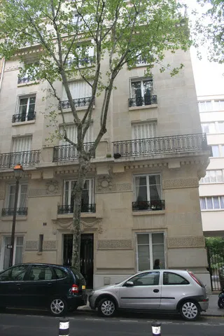 Chambre Rue Parmentier à Neuilly-sur-Seine