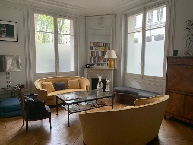 Chambre Rue Parmentier à Neuilly-sur-Seine
