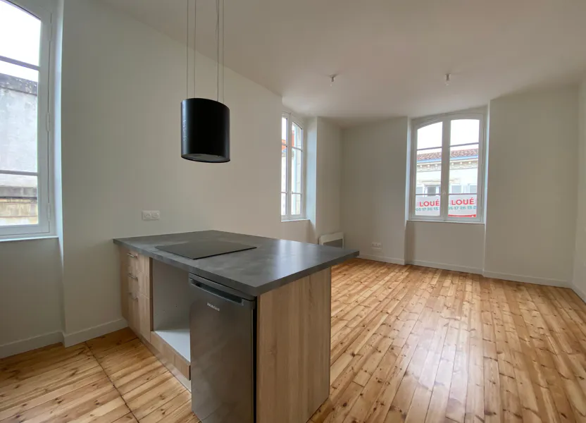 Flat Rue Léonce Vieljeux in La Rochelle